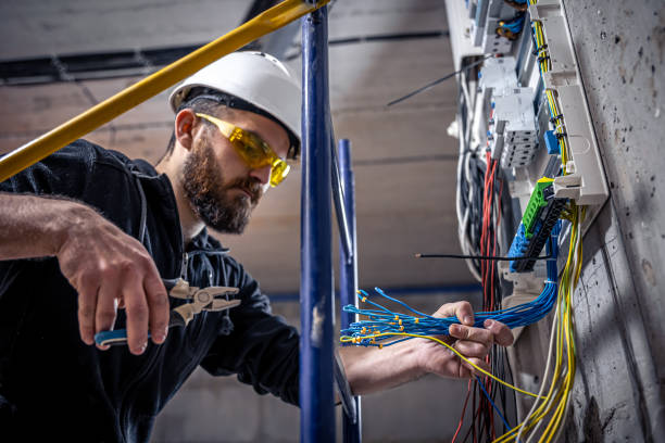 Best Affordable Emergency Electrician  in Fairfax, OH